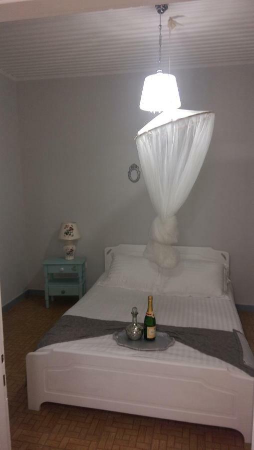 Villa Ermilia Kerveli Екстериор снимка